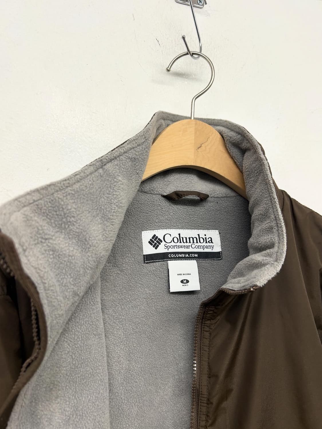 컬럼비아 브라운 바람막이 점퍼 상품이미지2