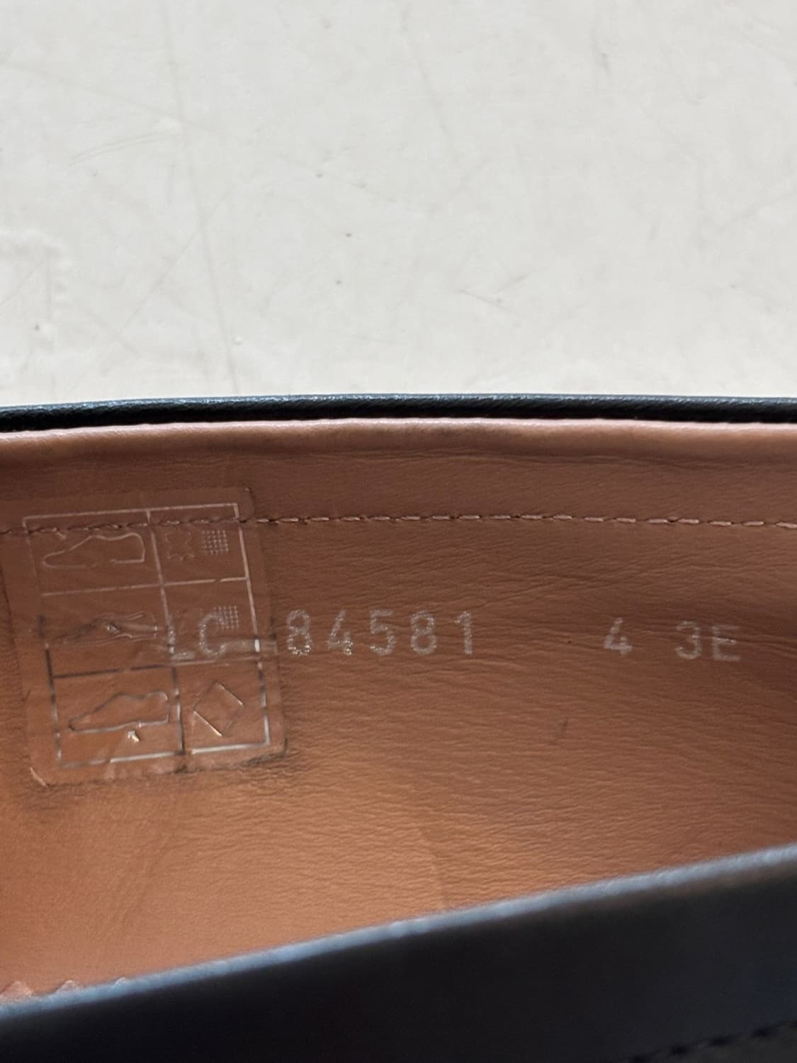 Vintage Ferragamo Leather Loafer 상품이미지9