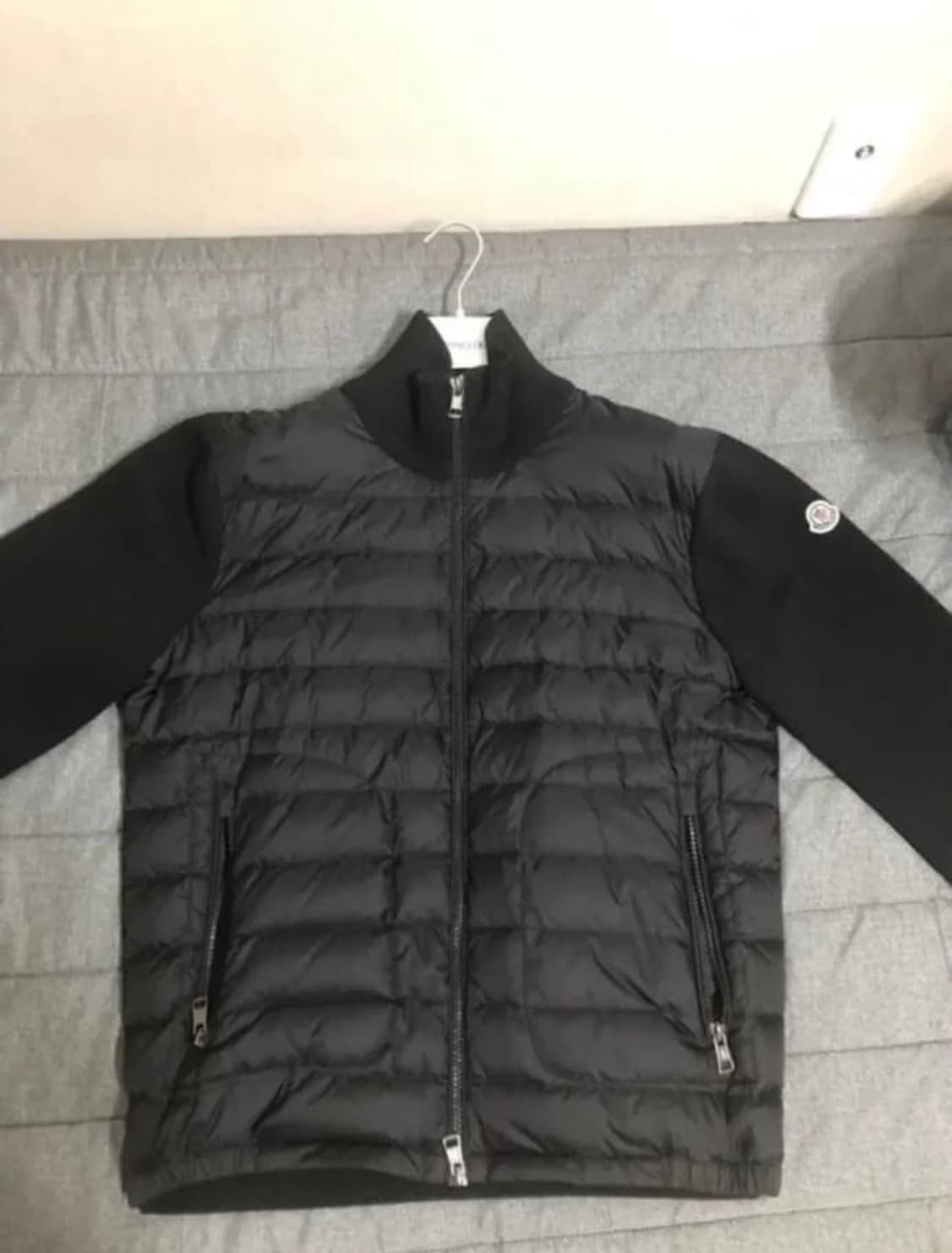 몽클레어 경량 패딩 상품이미지1