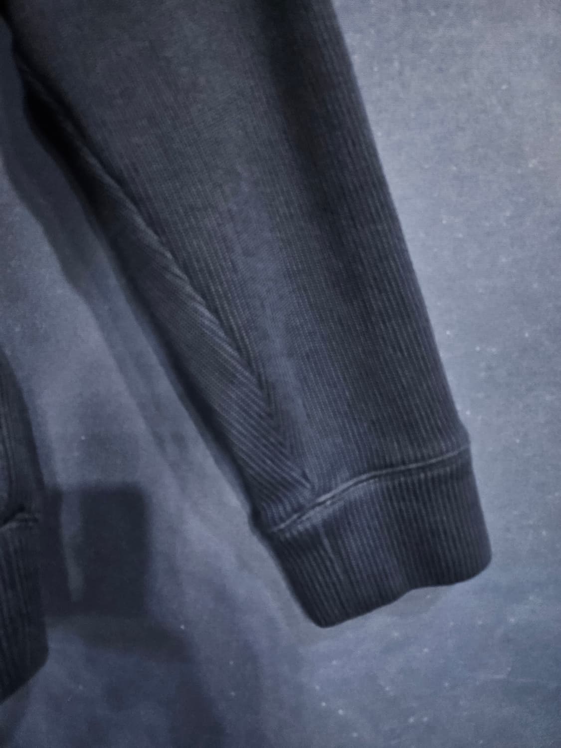 헤지스 다크네이비 남성 105 맨투맨  상품이미지5