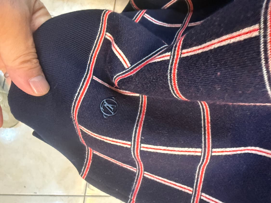 95-100 정품 루이비통 니트 팝니다 상품이미지3