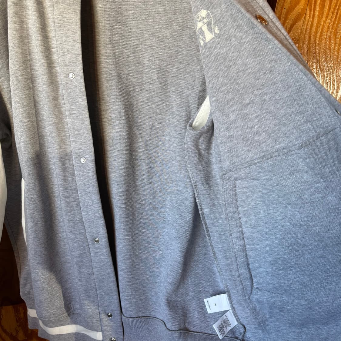 브루넬로 쿠치넬리 23 S/S 로고 바시티 봄버 자켓 상품이미지6