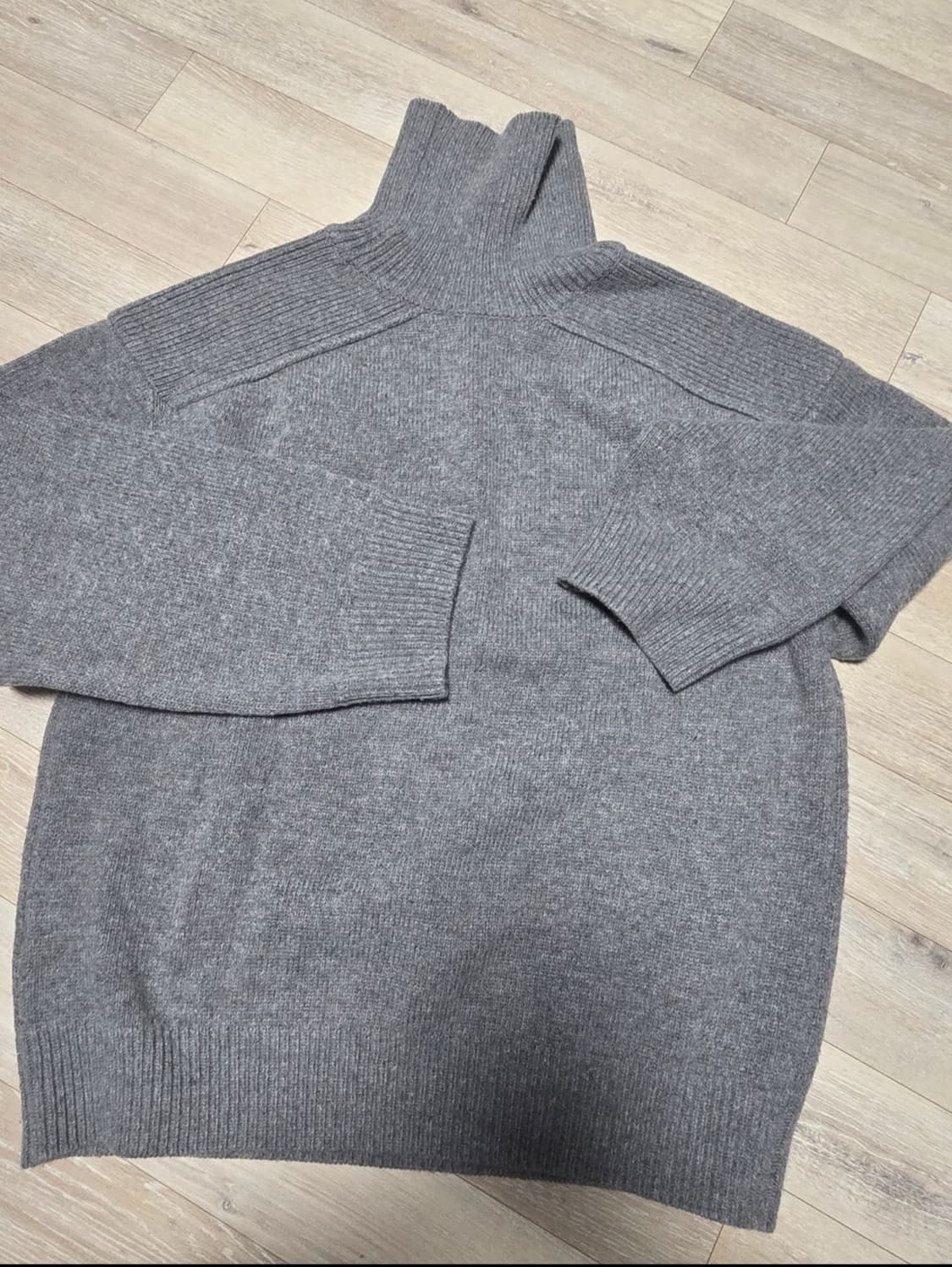 아웃핏 터들넥 캐시미어 오버핏 프리미엄 그레이색 상품이미지5