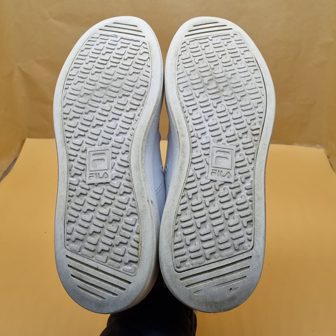 휠라 코트 플럼피 남성운동화270  상품이미지2