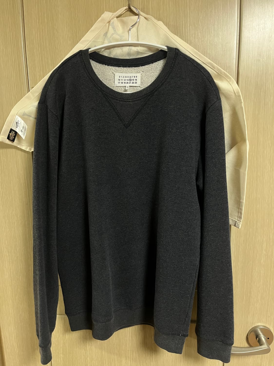 마르지엘라 맨투맨 그레이 상품이미지1