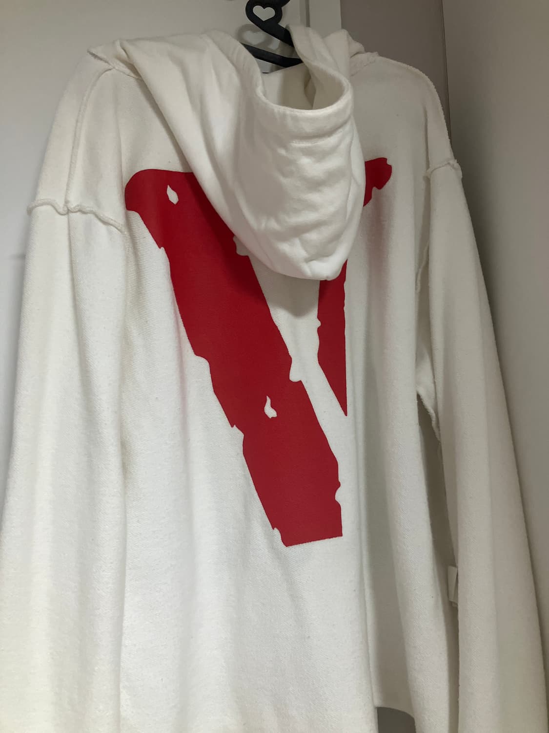 브이론 후드티  상품이미지3