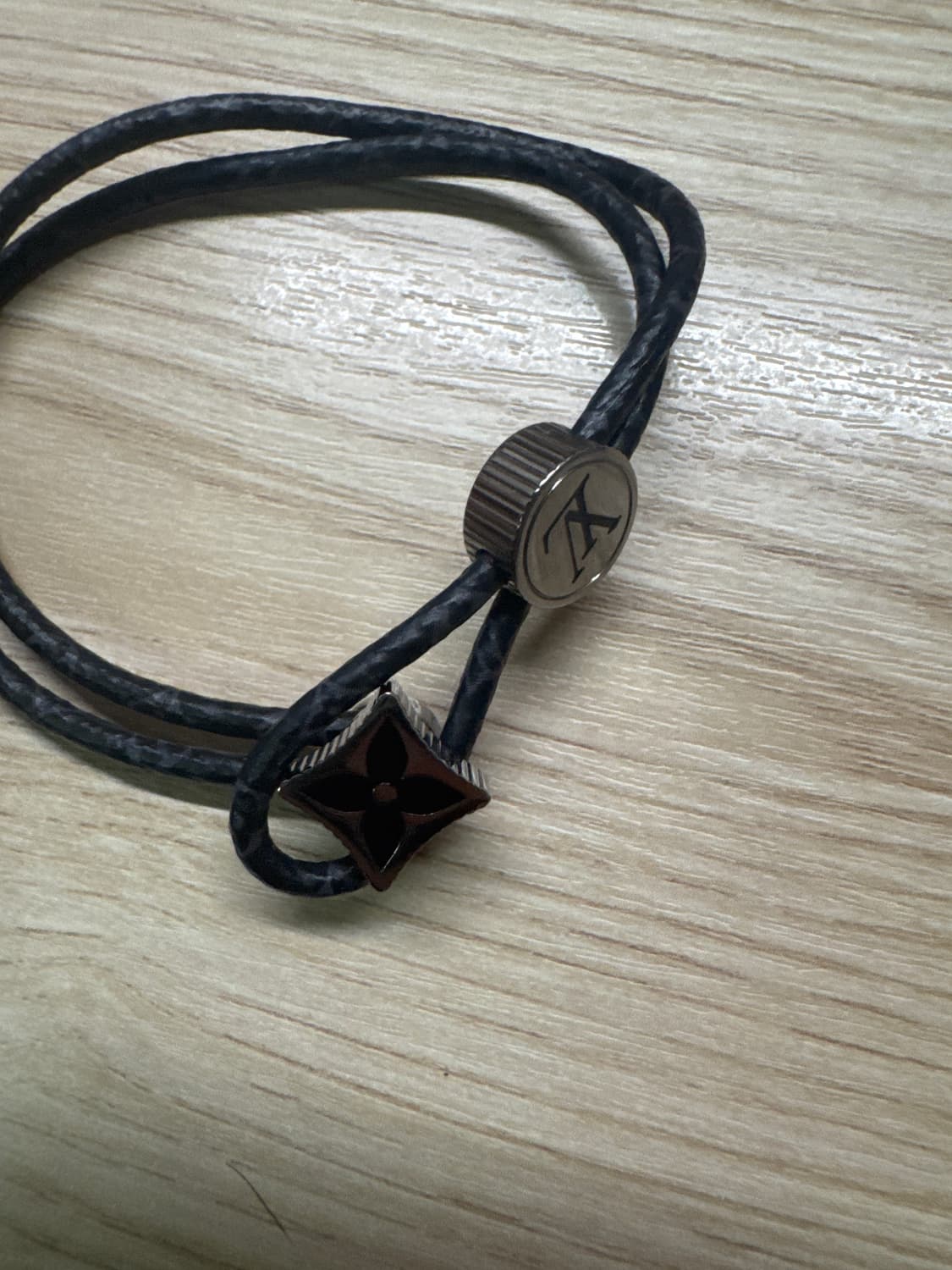 루이비통 캐치잇 팔찌 블랙 상품이미지2