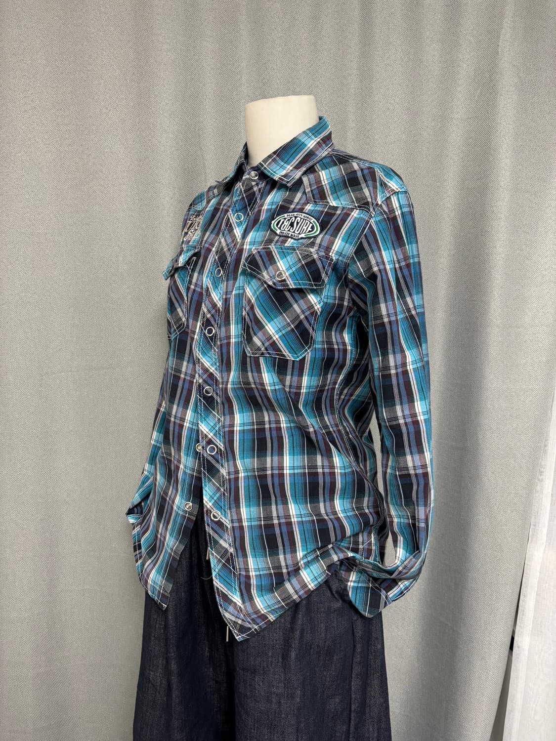  t&c surf 와펜 포인트 블루 체크 셔츠 상품이미지8