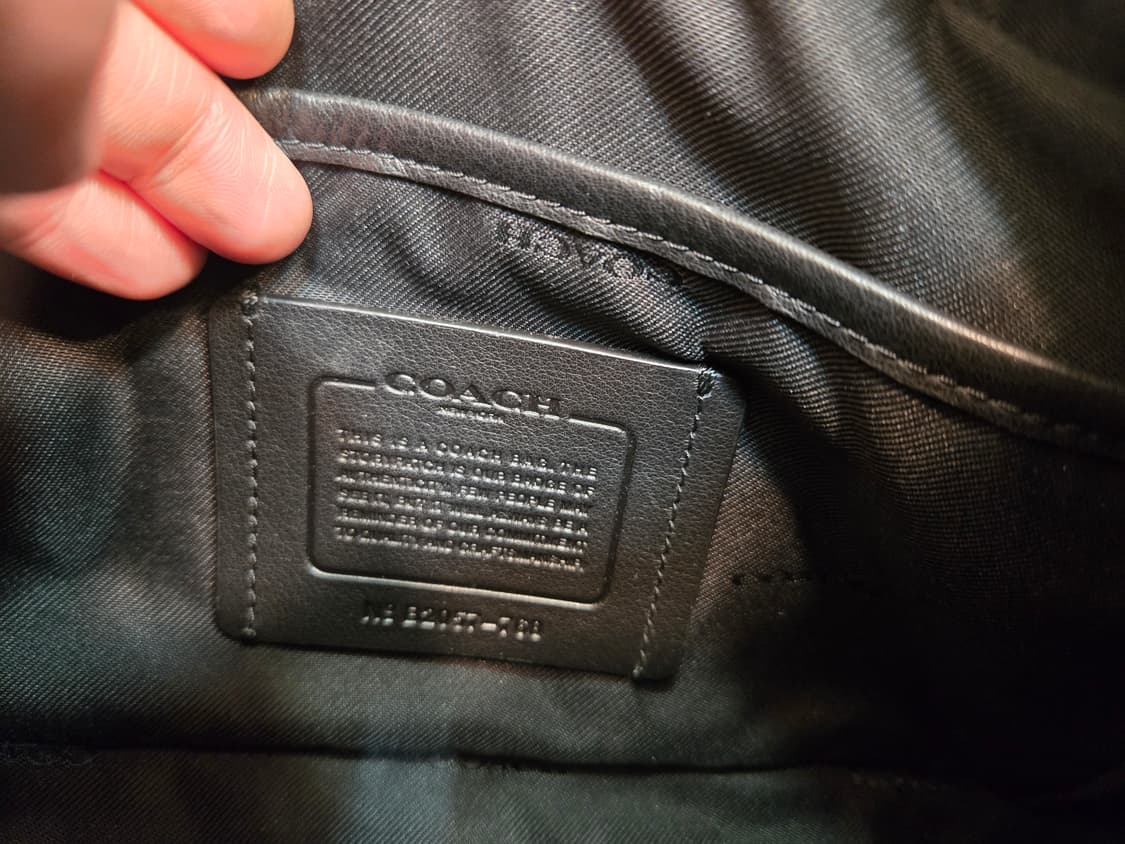 코치(Coach) 시그니처 캔버스 아카데미 크로스바디 백 상품이미지4