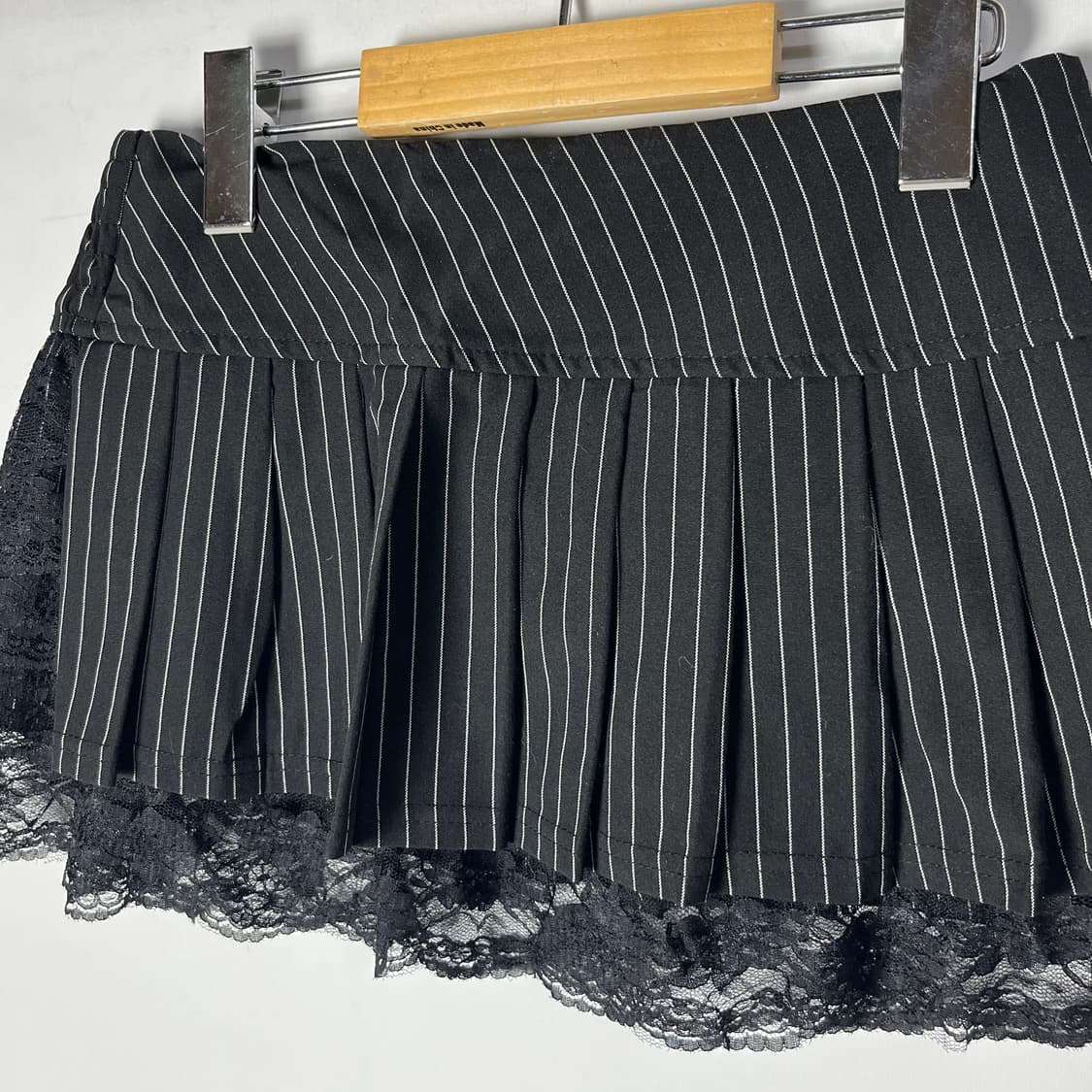 [XOXO] 키스키스 스트라이프 레이스 미니스커트 상품이미지2