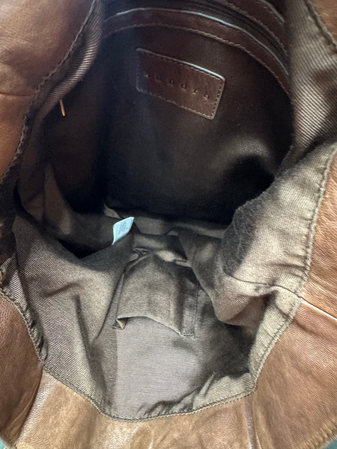 산드로 빈티지 에이징 워싱 천연 소가죽 숄더백 남여공용 상품이미지5