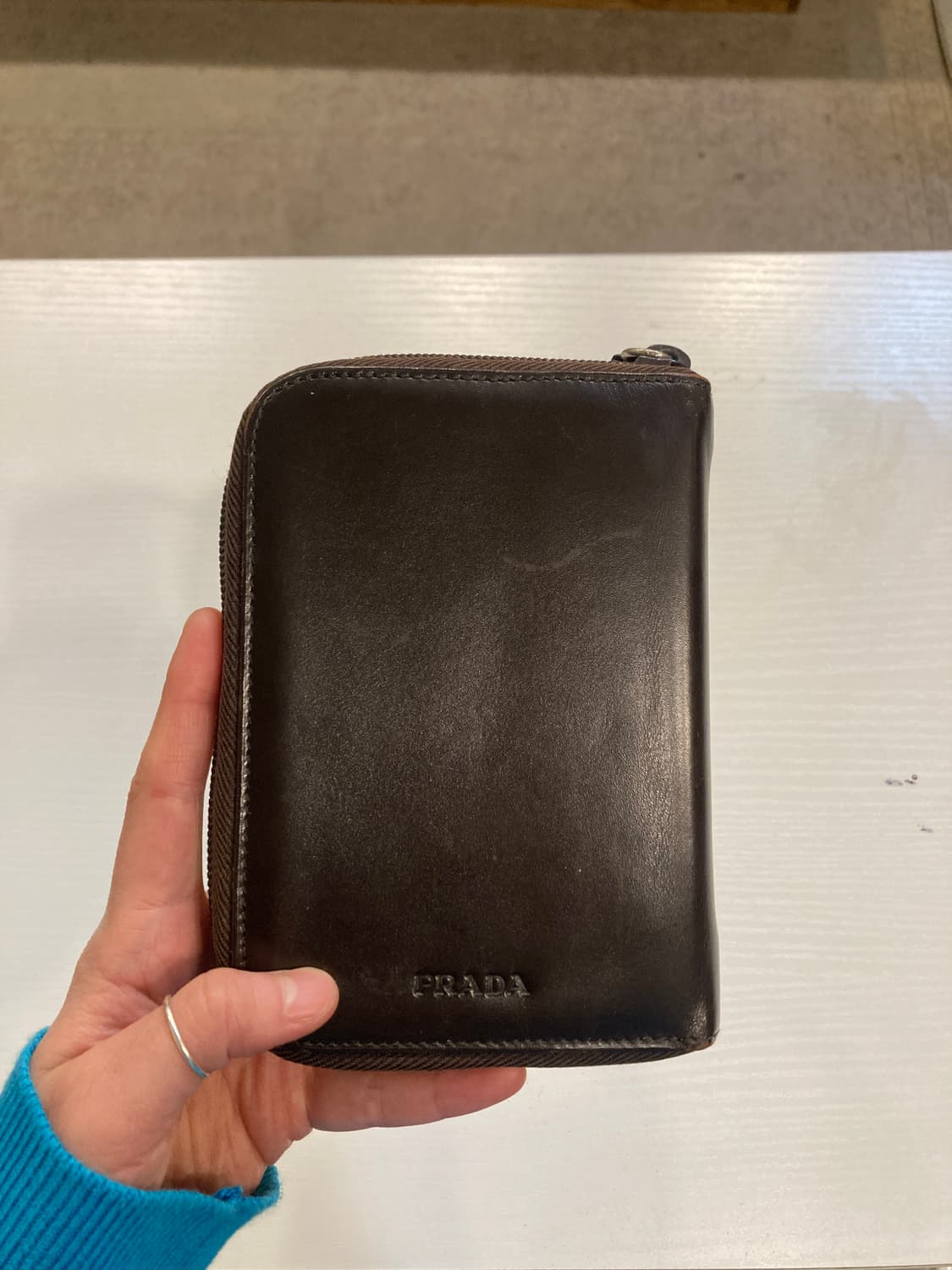 프라다 리얼 가죽 다이어리 겸 지갑 상품이미지1