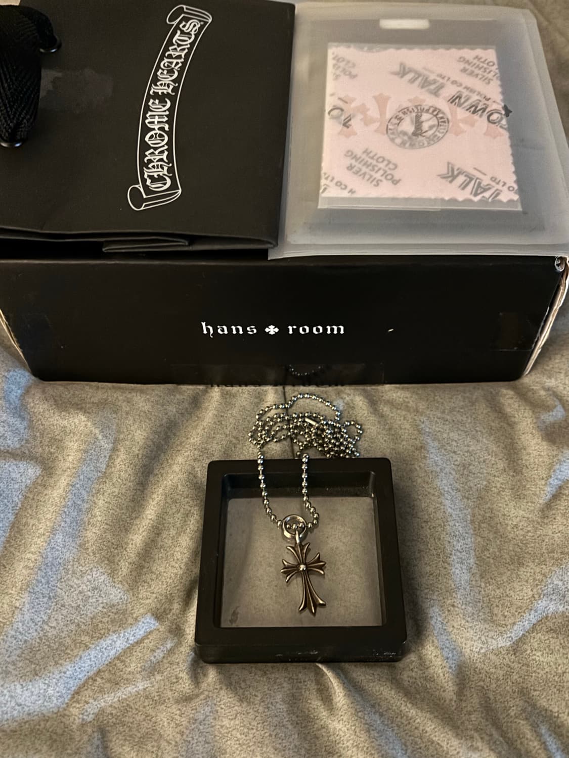 크롬하츠 타이니 크로스 참 (한스룸) 상품이미지1