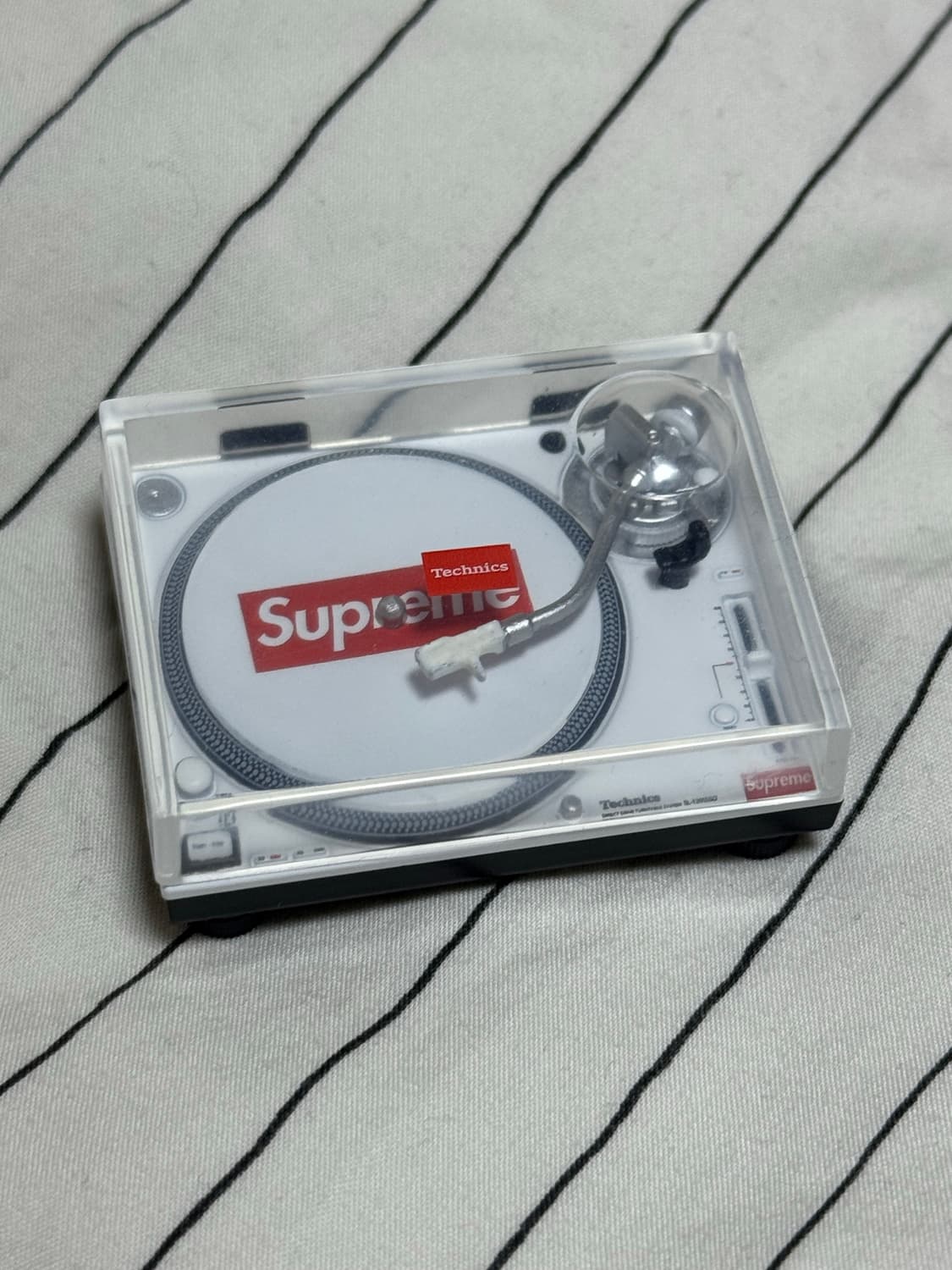 [개봉상품] 슈프림 가챠 턴테이블, 캠핑카 상품이미지2