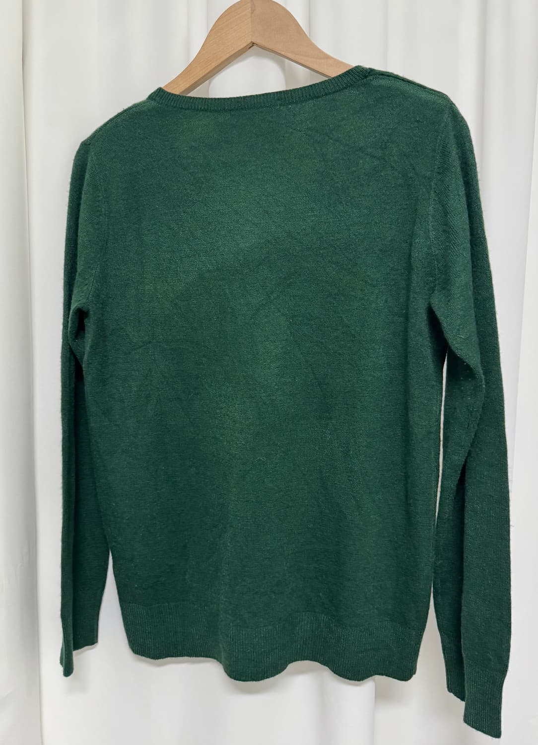 GU 그린 브이넥 니트  상품이미지3