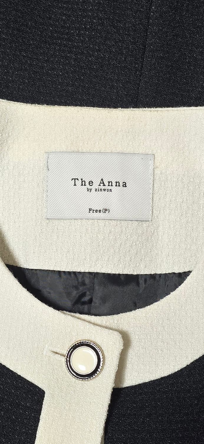 di classe The Anna 블랙 배색 트위드 자켓 Free 상품이미지3