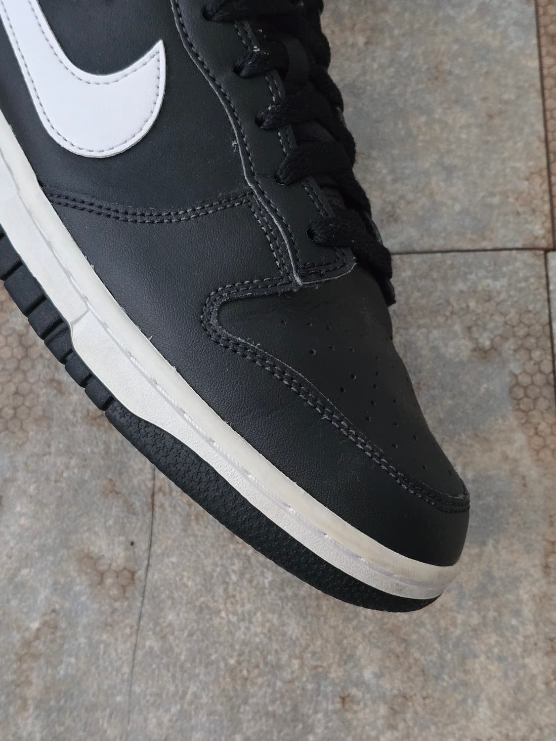 (280)나이키 덩크 로우 레트로 블랙 화이트  상품이미지7