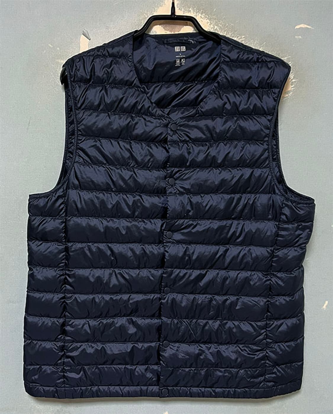 유니클로 남자 경량 패딩조끼 추동복 95-100 상품이미지1