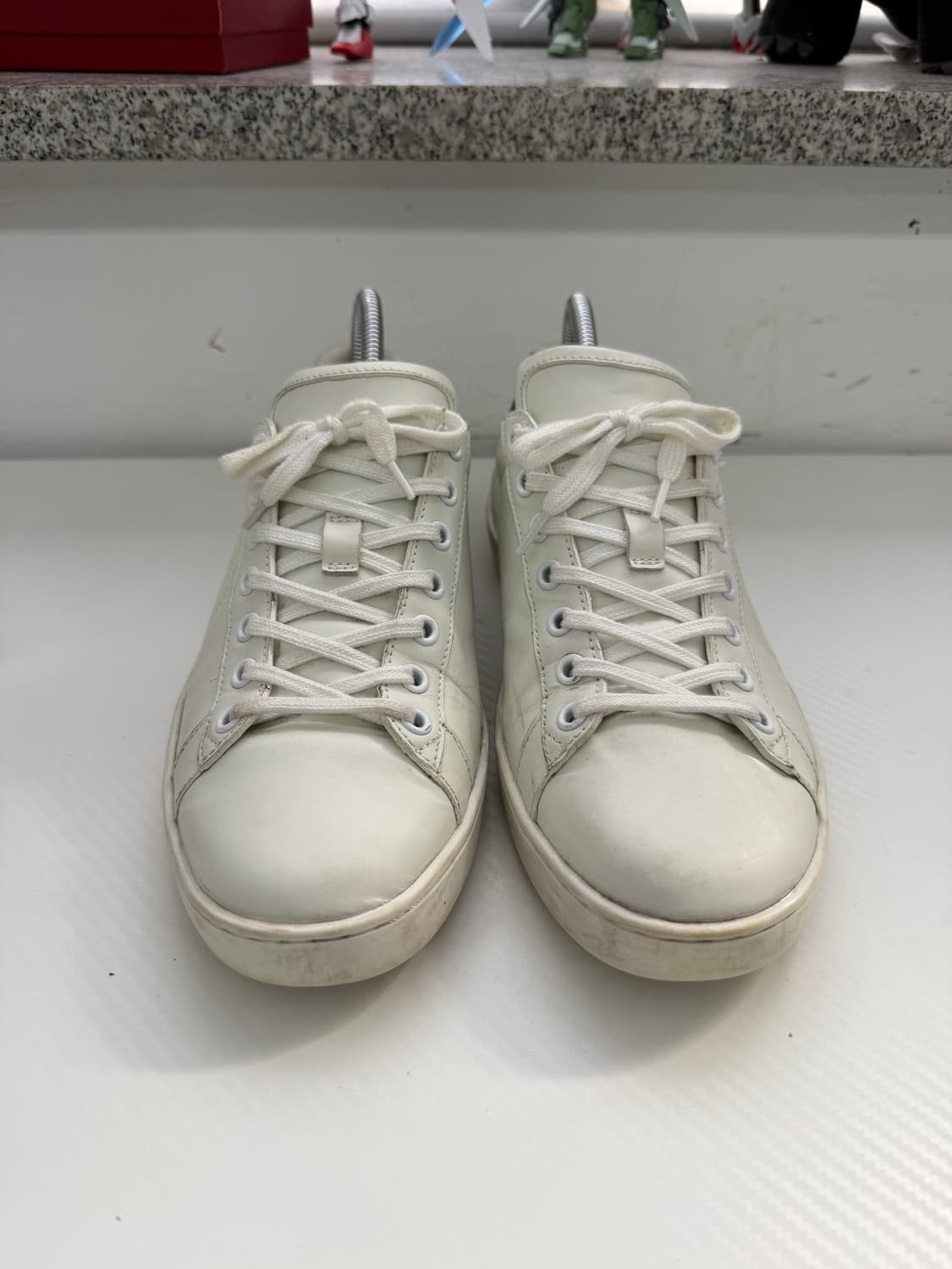 정품) 구찌 에이스 인터로킹 G 펀칭 스니커즈 8 상품이미지1