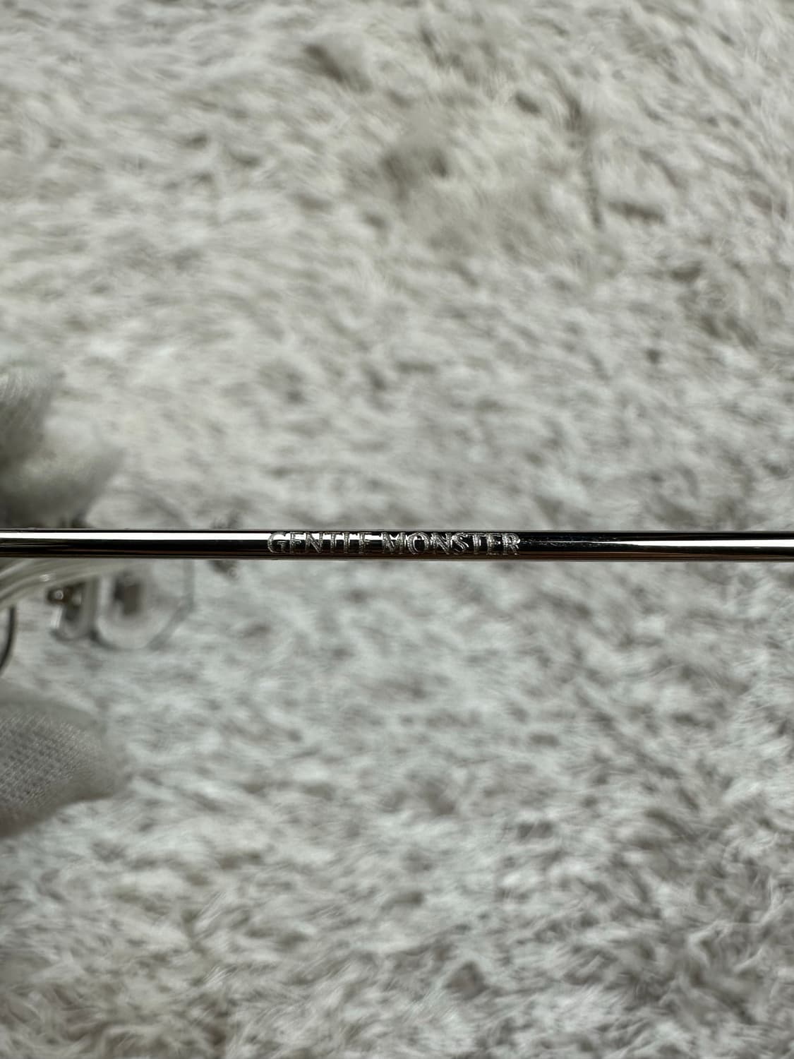 [OS] 정품 젠틀몬스터 쥬얼리 글리츠 02 실버 클리어 상품이미지5