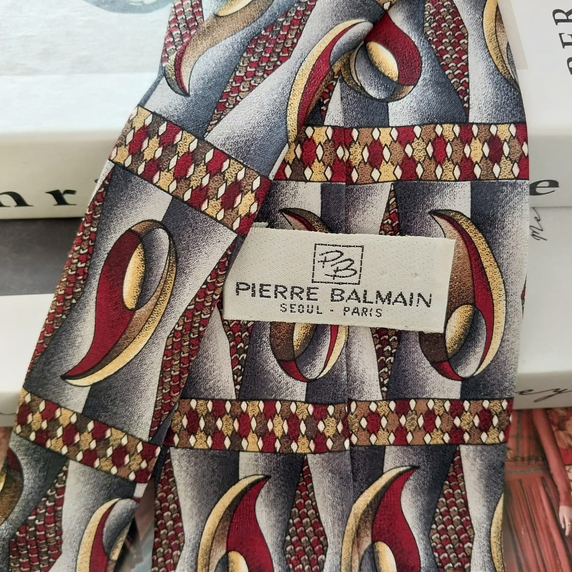 발망 실크 그레이&와인 아트 패턴 넥타이 9.5cm A등급 K1500
 상품이미지6