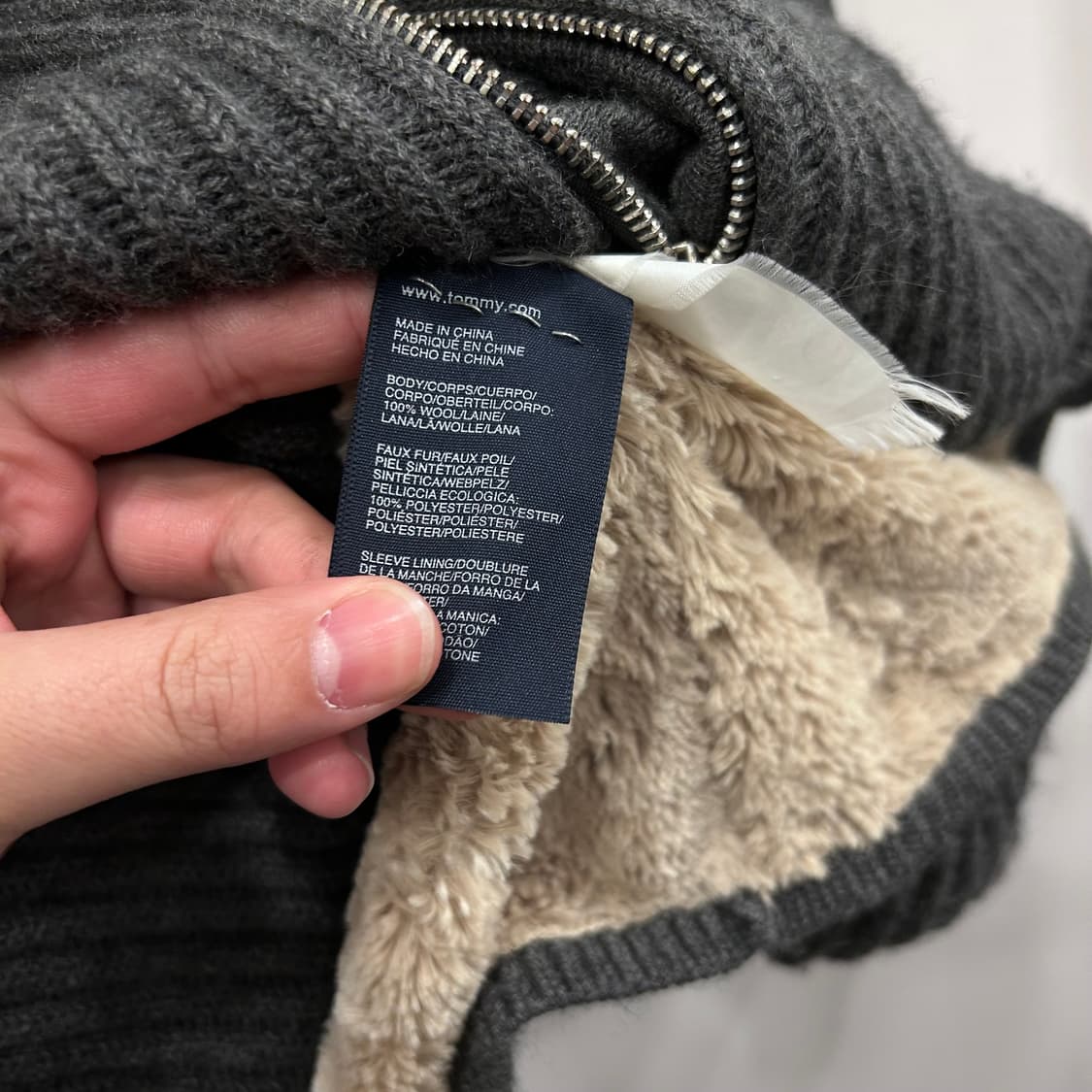 타미힐피거 스몰로고 모헤어 골지 니트집업 상품이미지4