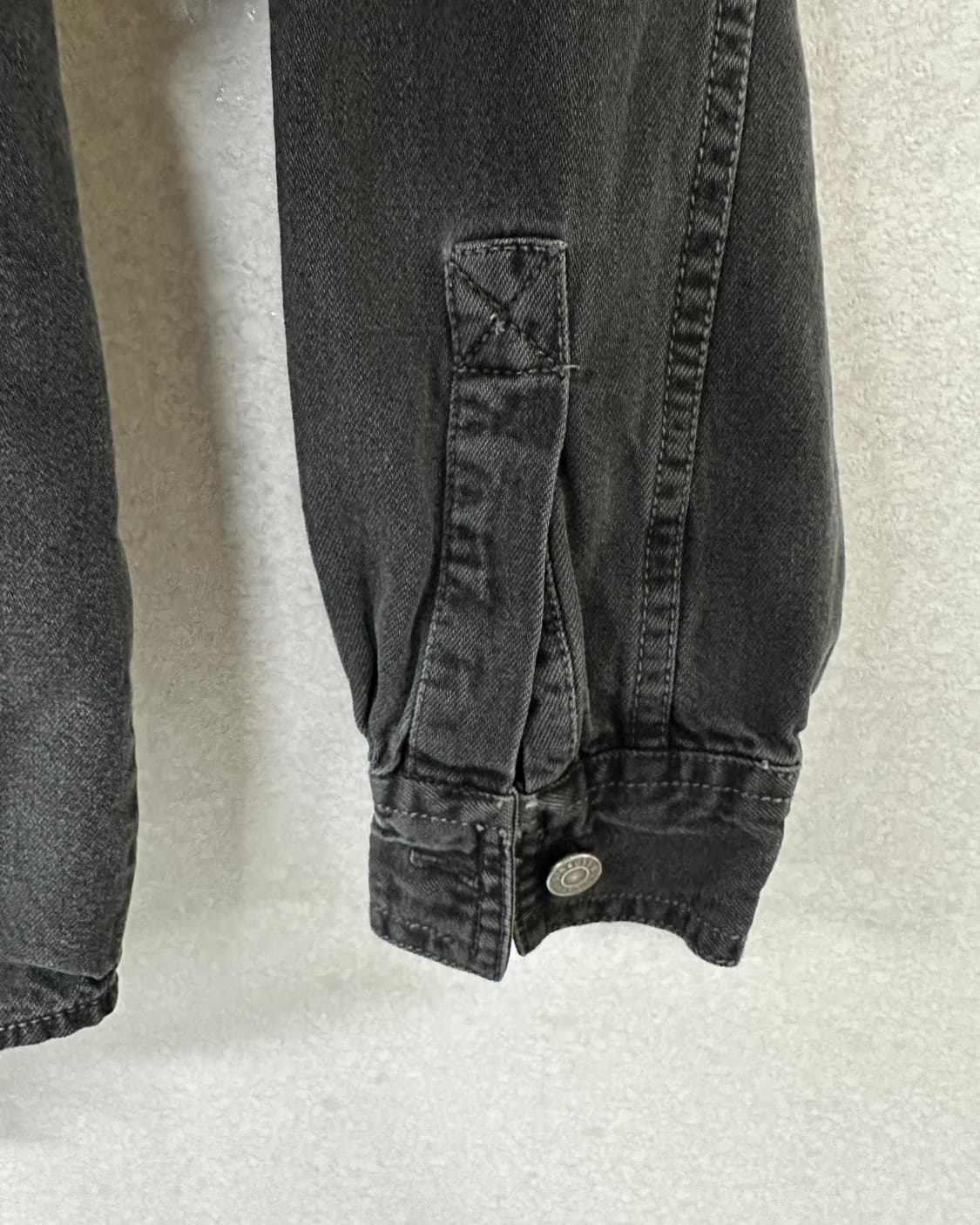 (M)리바이스 피그먼트 흑청셔츠-M2177 상품이미지5
