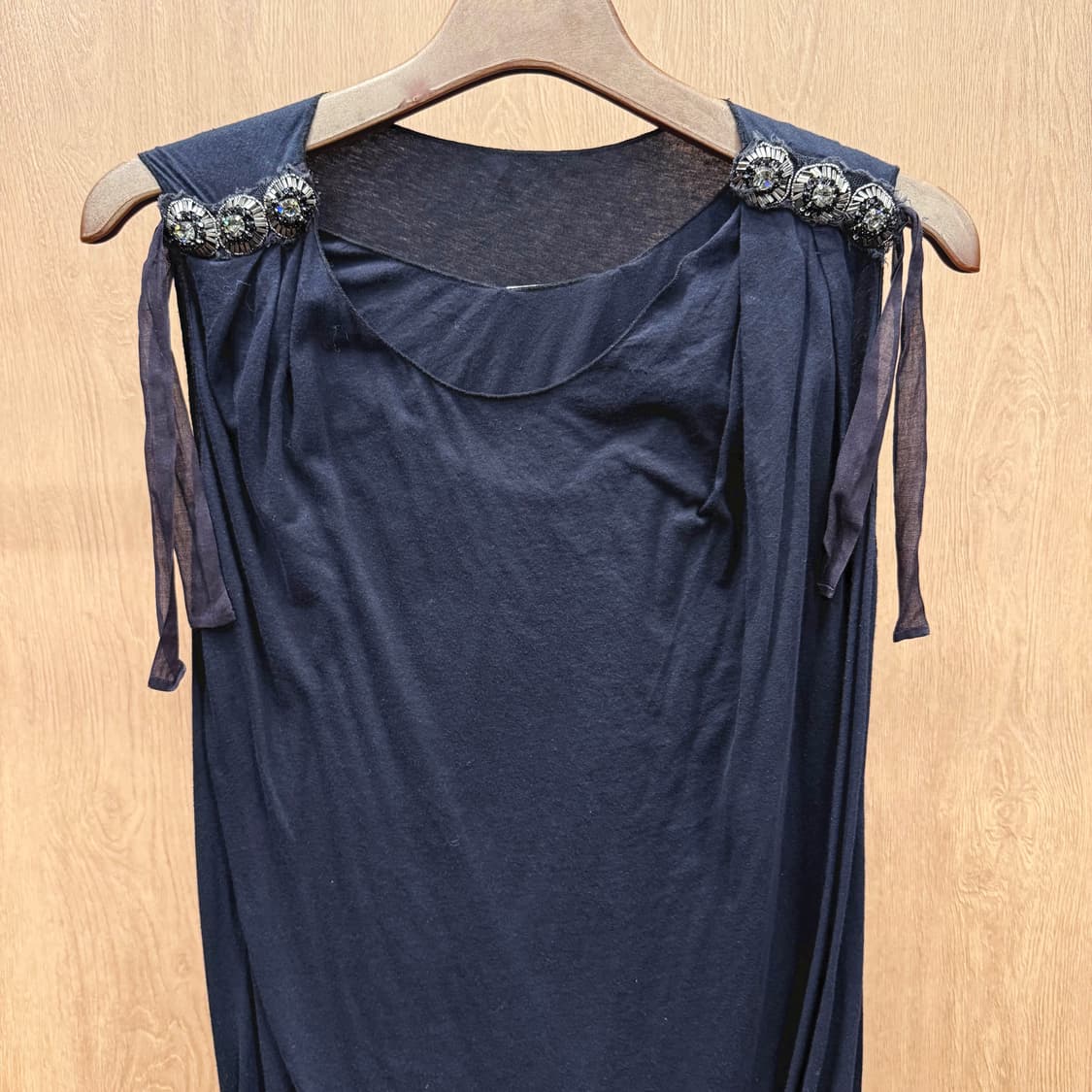 3.1 필립림 숄더 비즈 장식 드레이프 슬리브리스 원피스 네이비 상품이미지4
