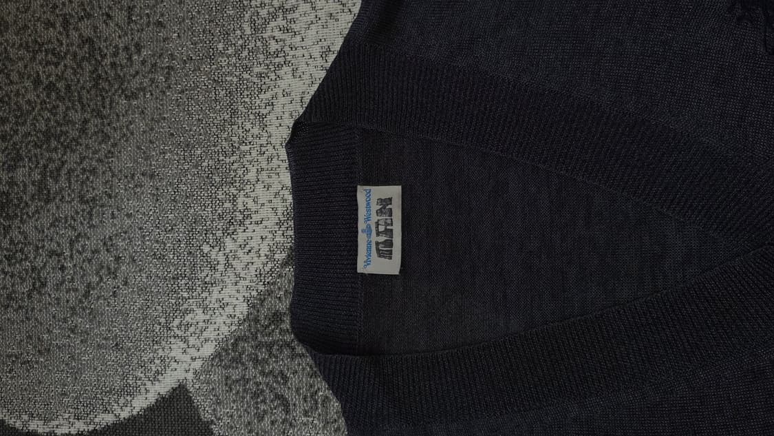 비비안웨스트우드  브이넥 레이온 여름 니트 상품이미지4