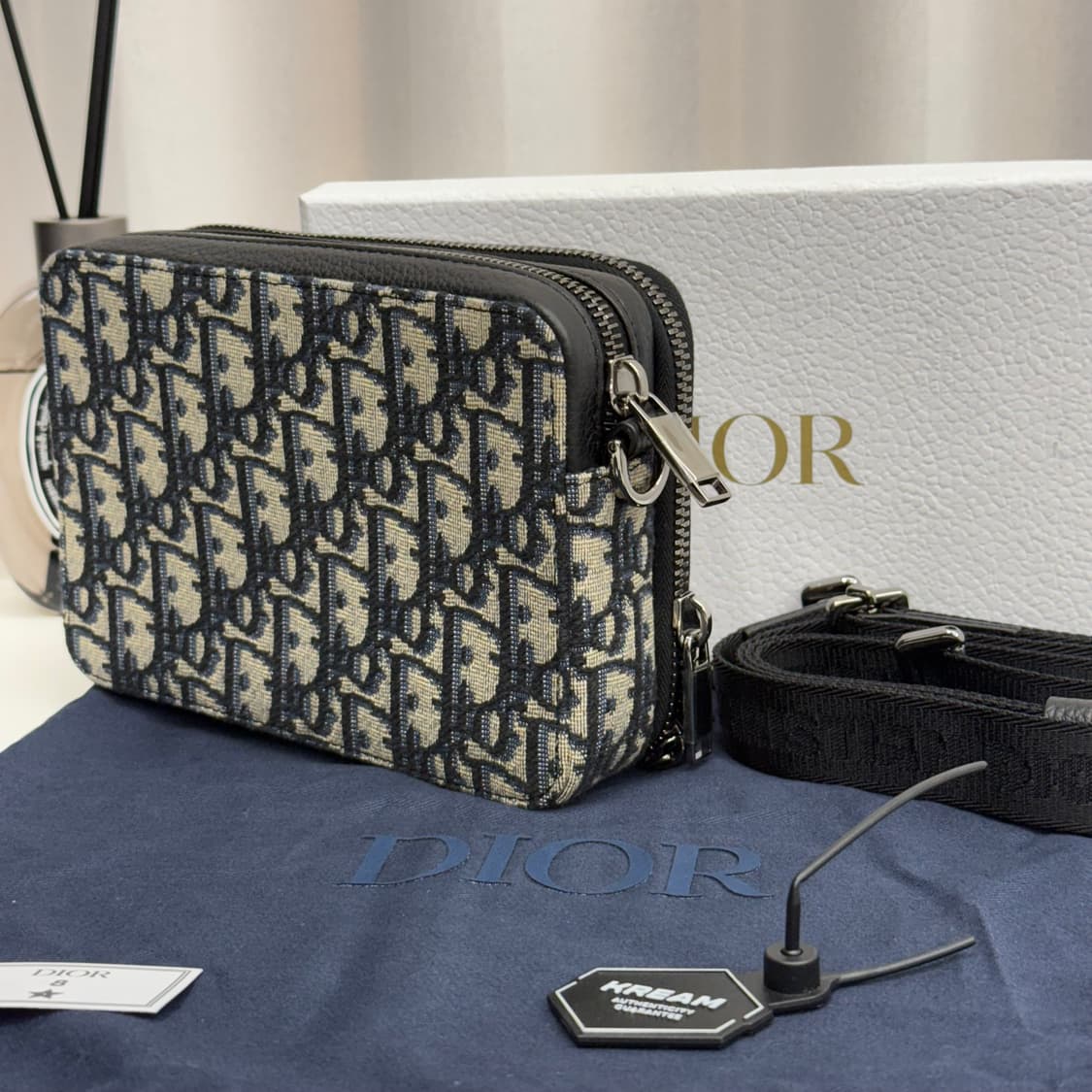 [1회 착용] 디올 오블리크 스트랩 파우치 메신저백 상품이미지4