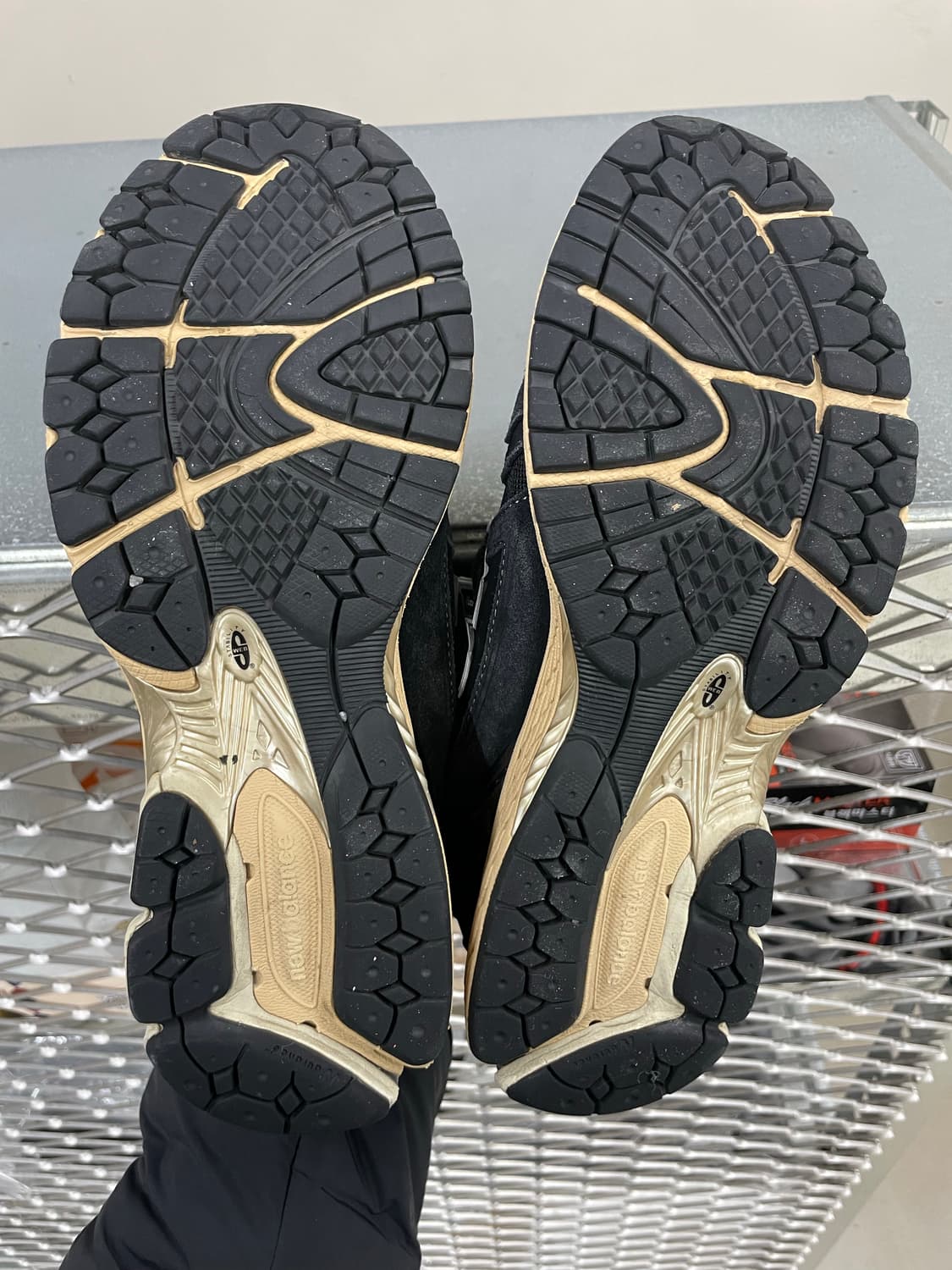 뉴발란스 1906R 블랙 타오스 260 상품이미지6