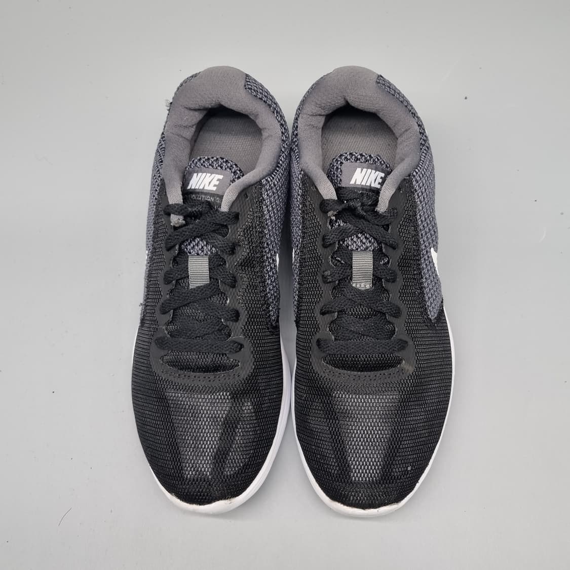 나이키 레볼루션 3 여성운동화235  상품이미지2