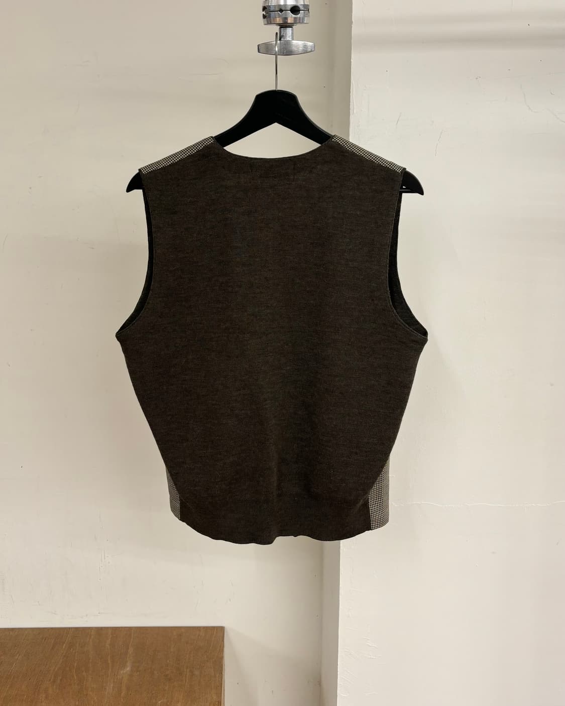 입생로랑 브라운 울 하운드투스 체크 베스트 상품이미지6