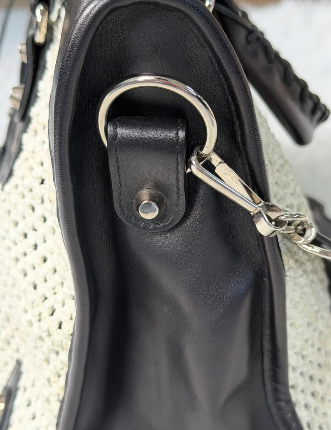 발렌시아가 레어 라피아 모터백  상품이미지5