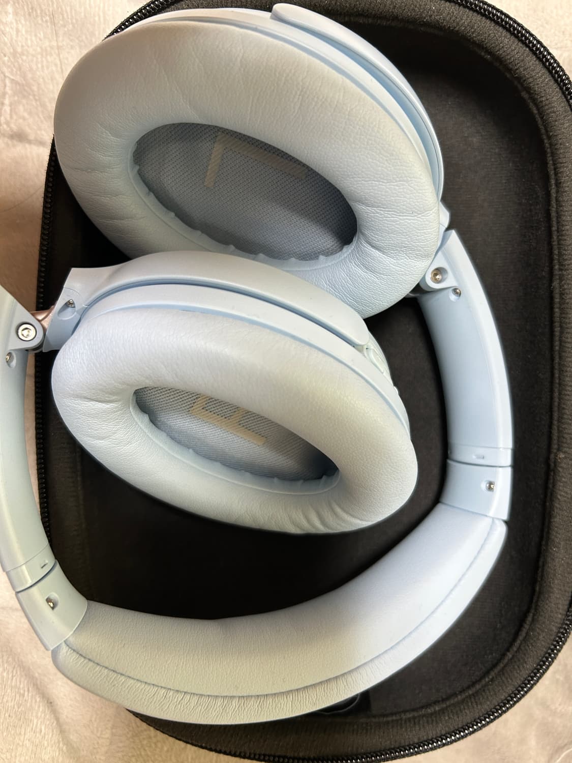 보스QC45 문스톤블루 헤드폰 상품이미지3