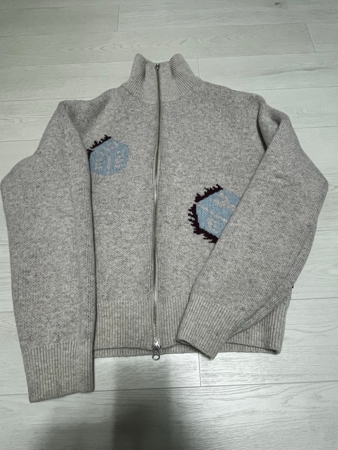 예스아이씨 집업 니트 s 상품이미지1