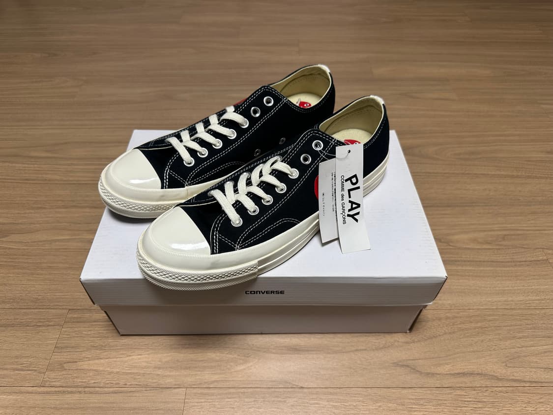285 컨버스 x 플레이 꼼데가르송 척 70 로우 블랙 상품이미지2