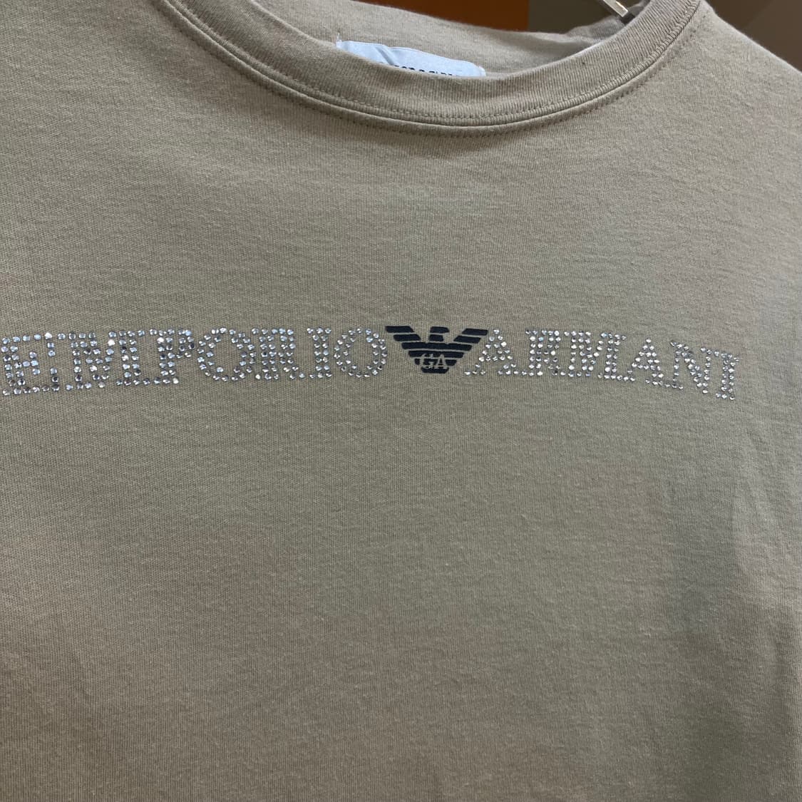 엠포리오 아르마니 로고 베이지 롱슬리브 L 상품이미지4