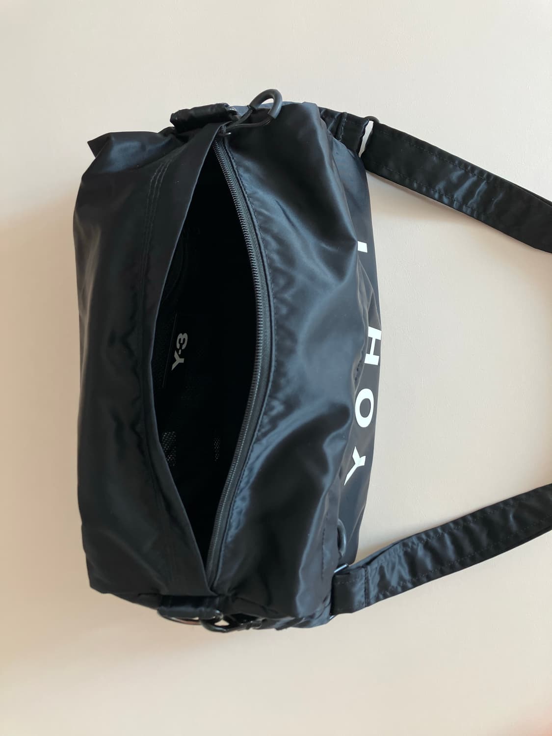 Y-3 요지야마모토 크로스백 상품이미지3