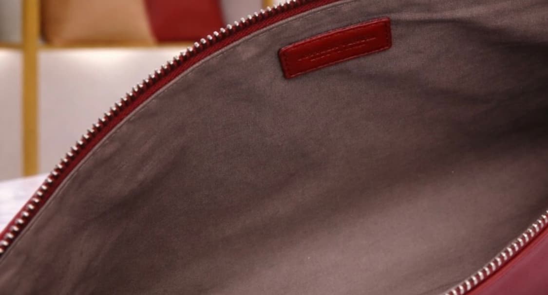 [A급] 보테가베네타 인트레치아토 클러치 판매합니다!!! 상품이미지2