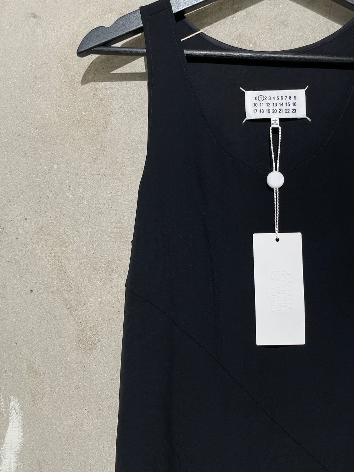 메종 마르지엘라 1 블랙 백스티치 컷 아웃 트리아세테이트 드레스 상품이미지2