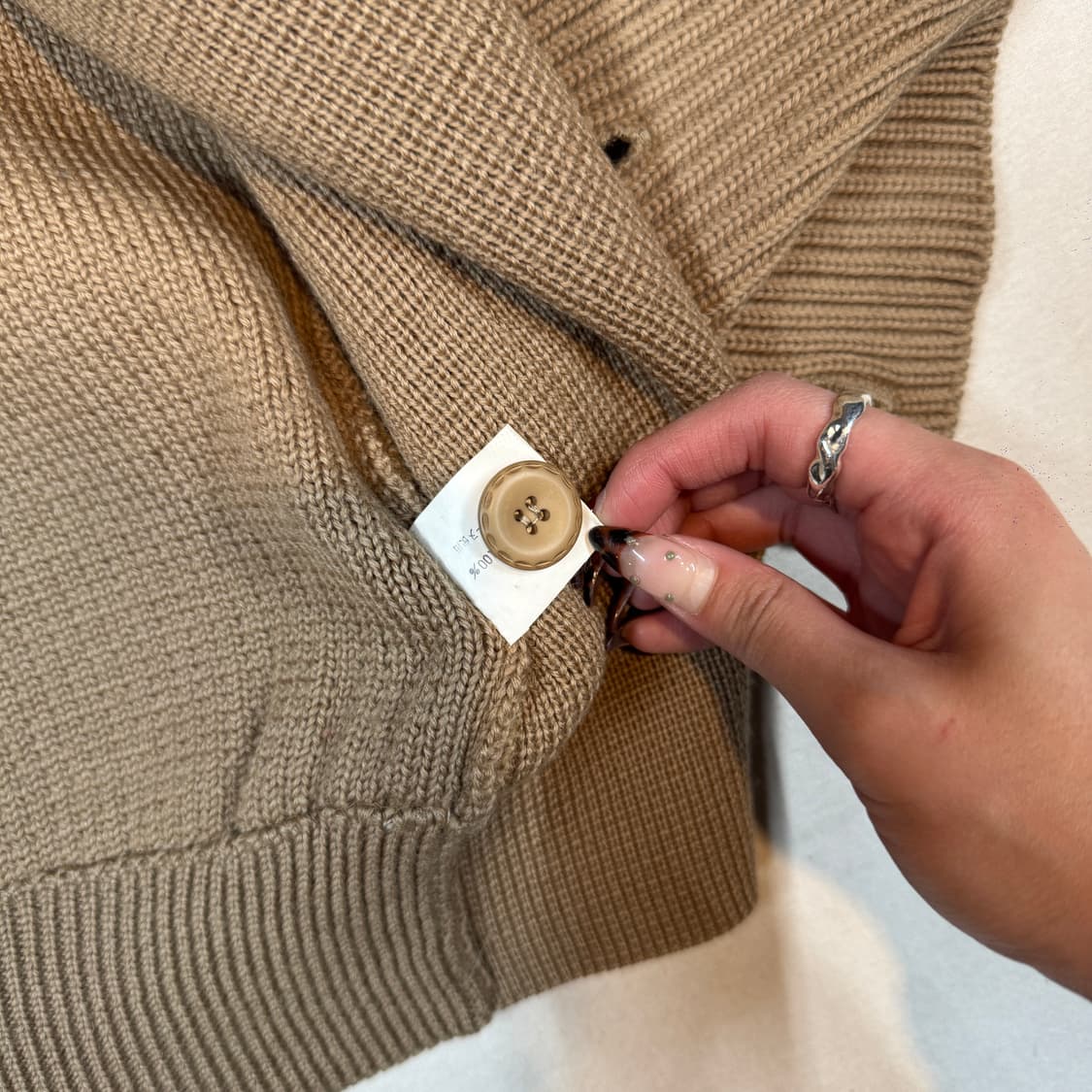 L) VON 더블 브레스티드 스웨이드 니트 가디건 상품이미지7