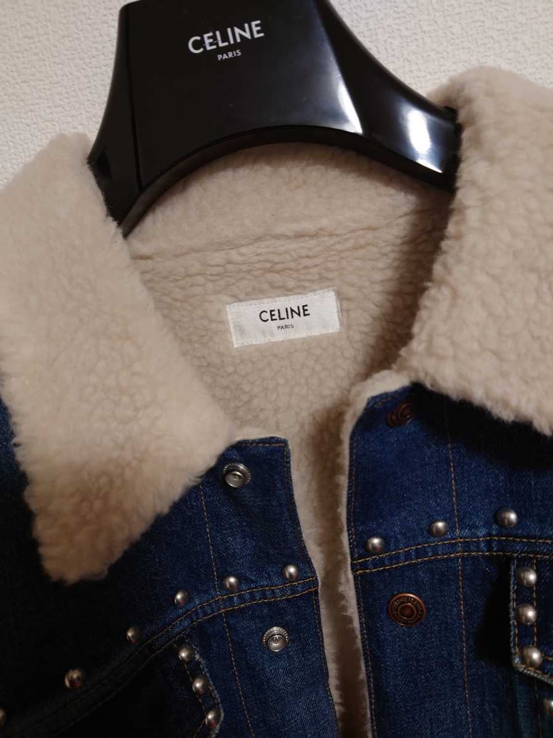 [BTS 뷔님 착용] 셀린느 21AW 오버사이즈 스터드 시어링 데님 자켓 상품이미지6