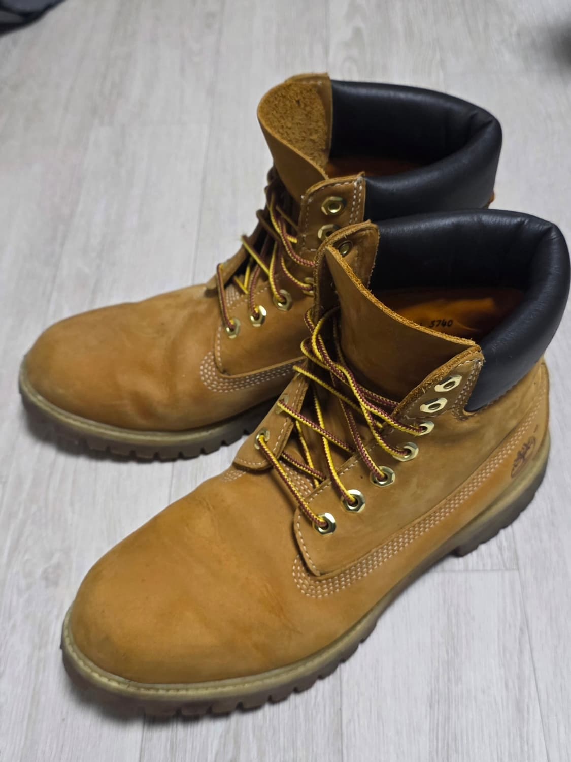 팀버랜드 6인치 워터프루프 프리미엄 부츠(10061 8W) 상품이미지1