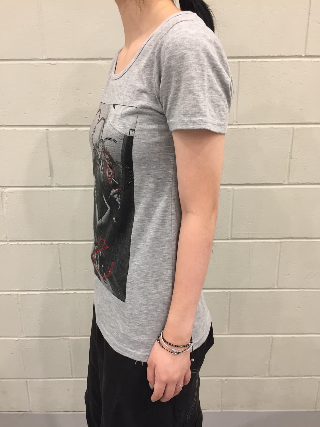 Shake Shake Graphic Print T-Shirt  상품이미지6