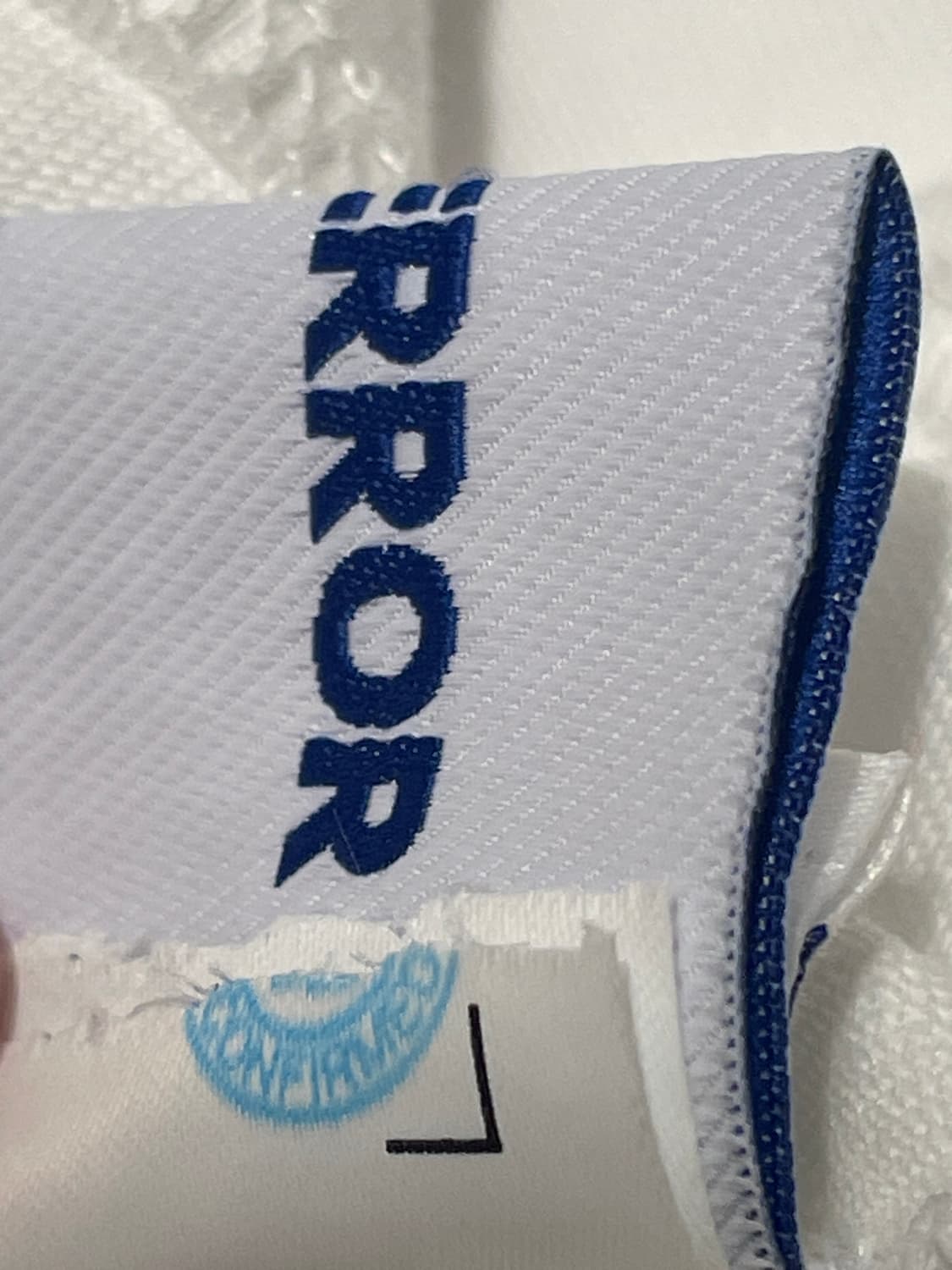 아더에러 9주년 긴팔티셔츠 화이트 상품이미지6