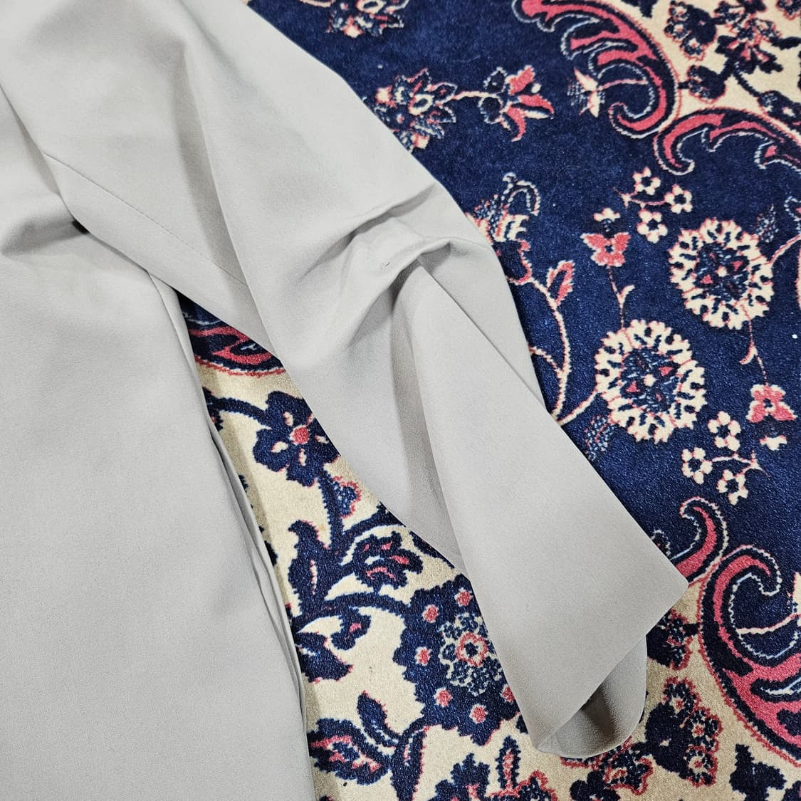 우이(OUIE) 소매 주름 브이넥 버튼 자켓 Free 상품이미지3