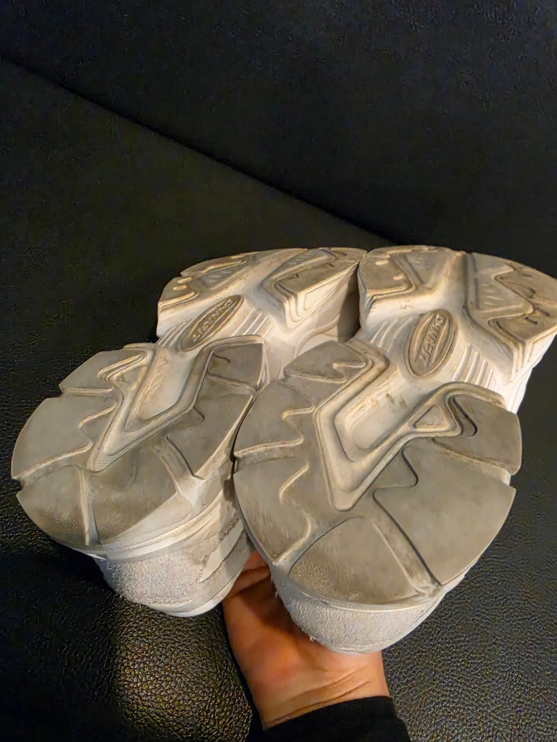 다이나핏 쿼츠 라이트닝 운동화 아이보리 상품이미지10