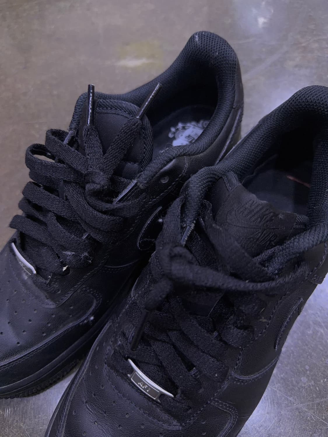 나이키 에어포스 1 07 트리플블랙 로우 265 상품이미지5