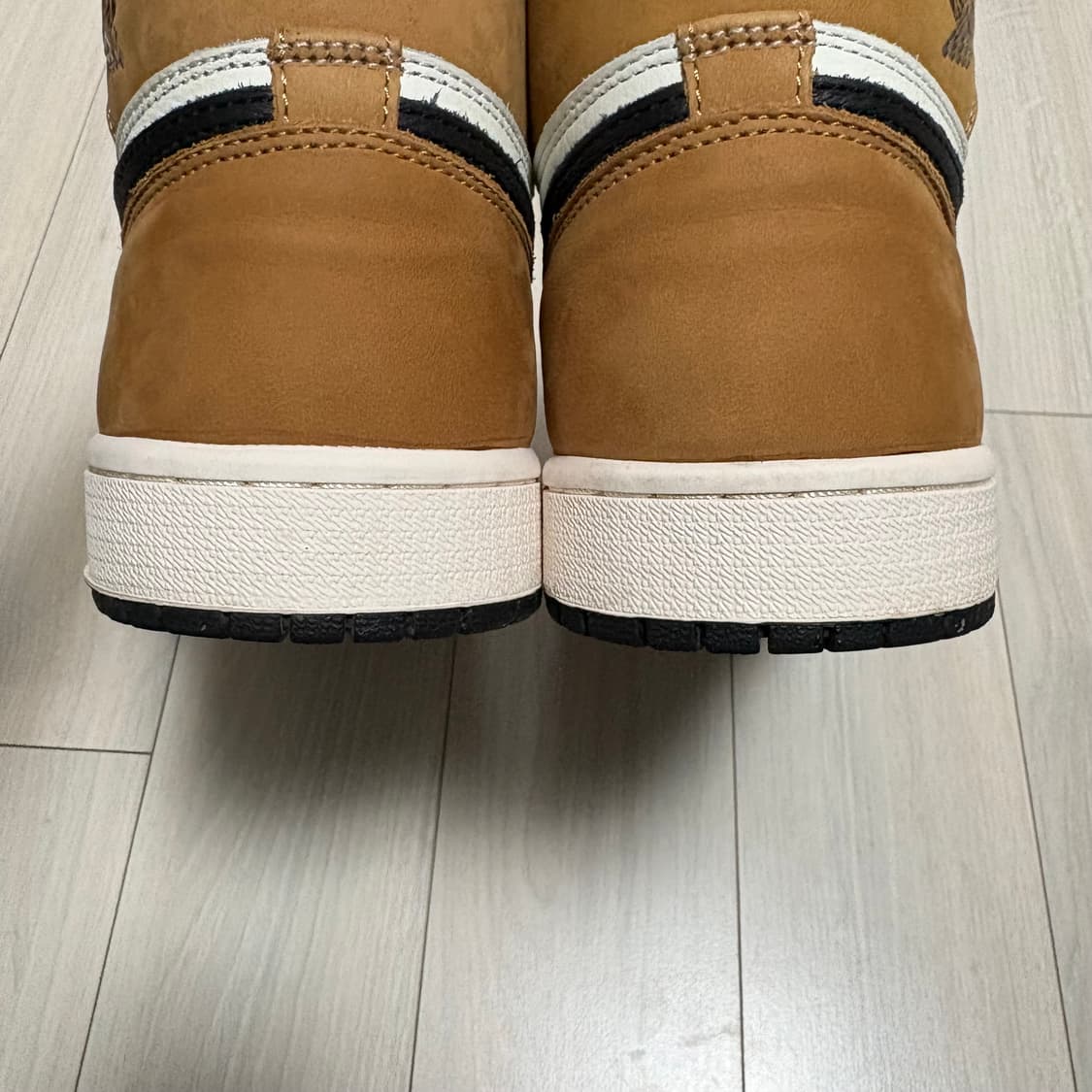 [270] 조던1 하이 루키 오브 더 이어 상품이미지8